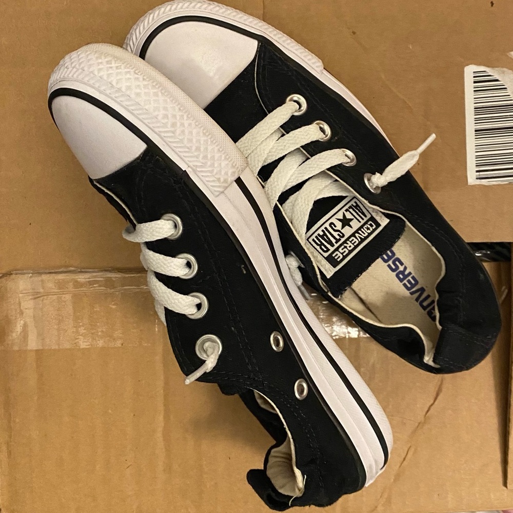 Black converse size 6.